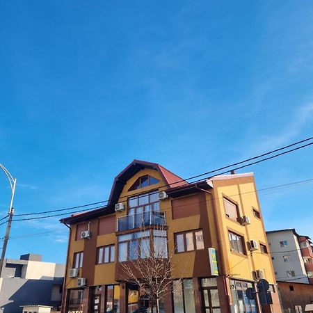 Gemasoti House Hotel Szörényvár Kültér fotó
